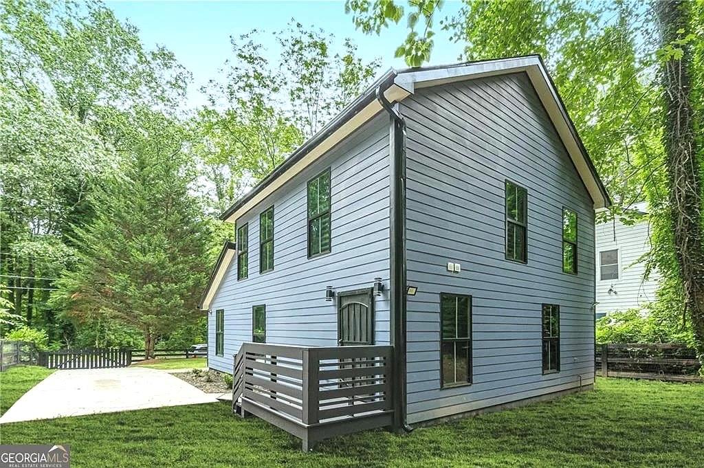 208 Adeline Avenue NW