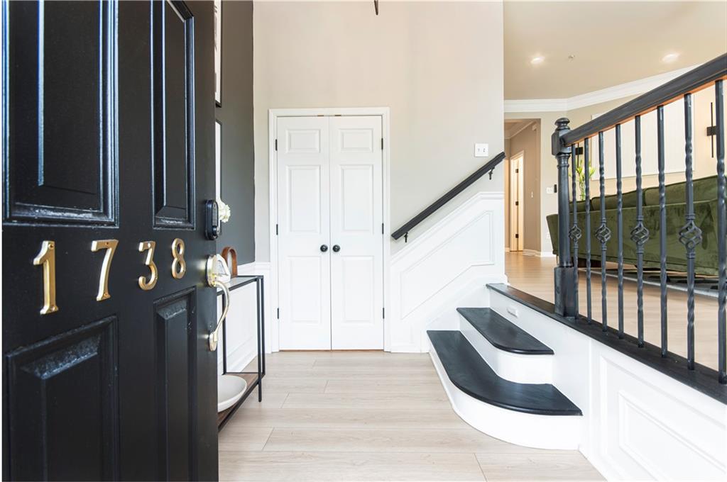 1738 Highlands View SE 11