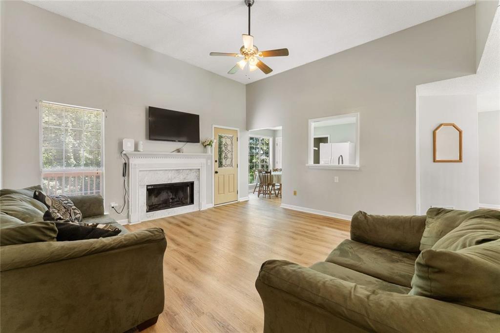 4342 Woodglenn Drive