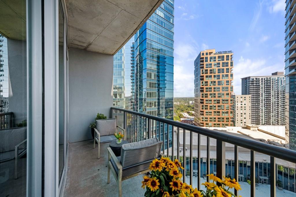 1010 Midtown - Residential
