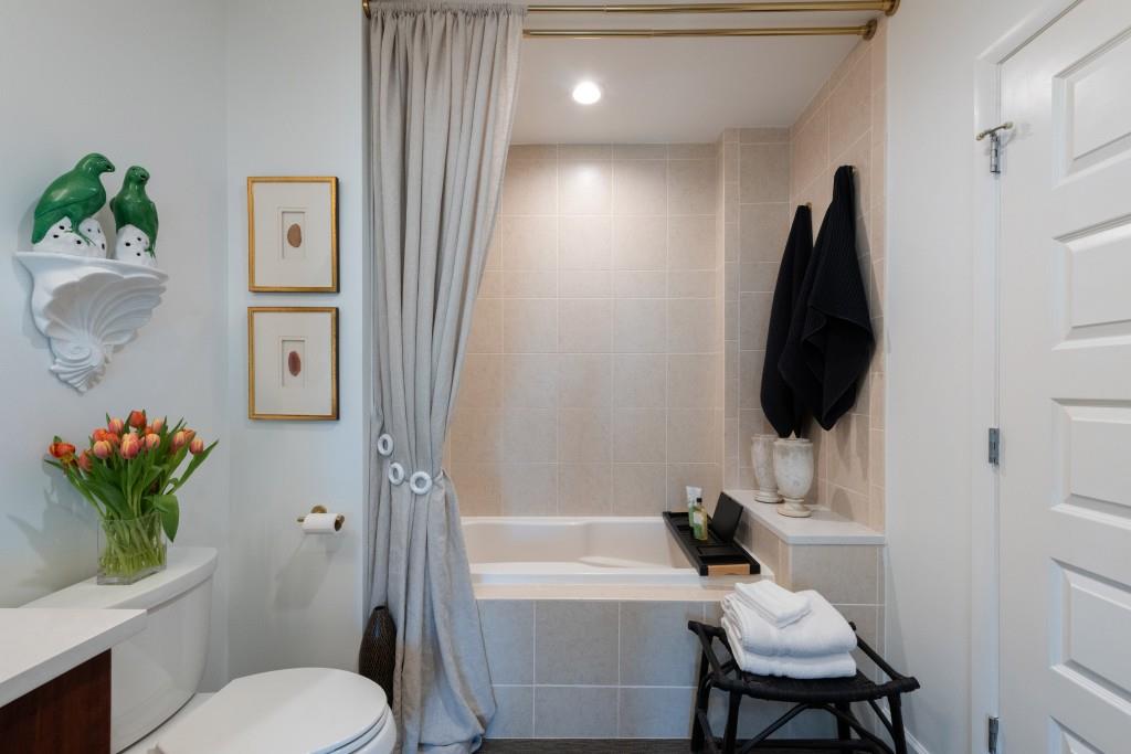 1010 Midtown - Residential