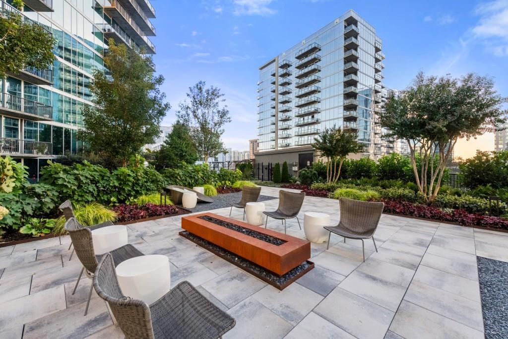 1010 Midtown - Residential