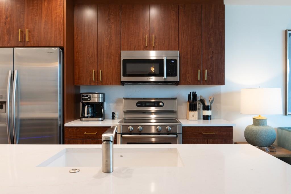 1010 Midtown - Residential
