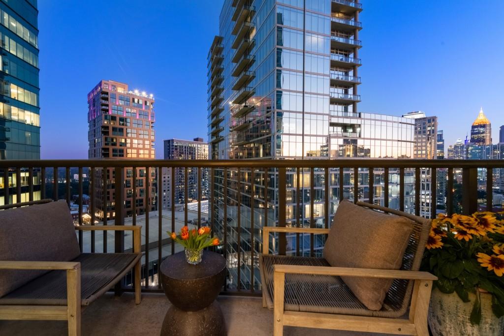 1010 Midtown - Residential