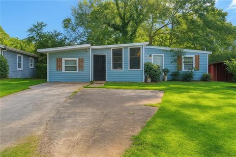 1672 Thornton Place SW Atlanta GA 30315