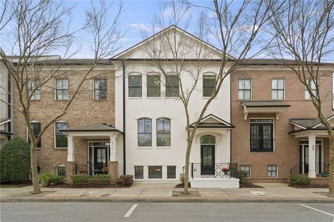 Townhouse For Sale - 378 Suwanee Avenue<br/> Suwanee, GA 30024