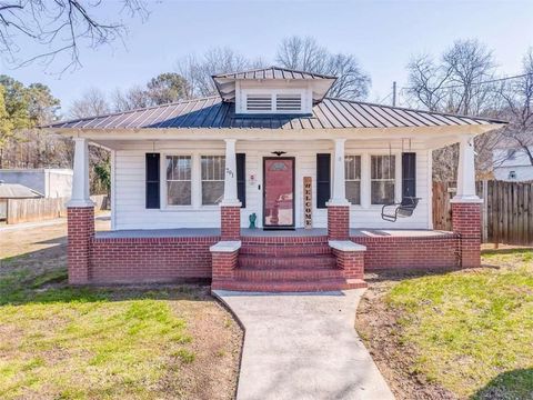 Homes For Sale - 791 Park Avenue<br/> Lindale, GA 30147