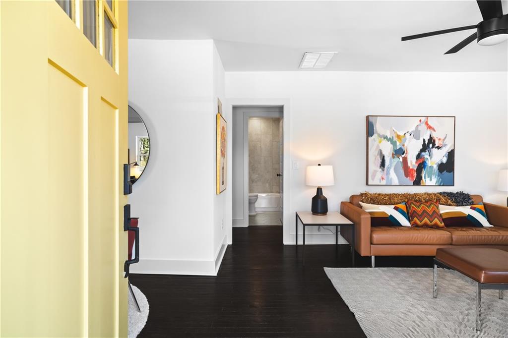 868 Stokeswood Avenue SE