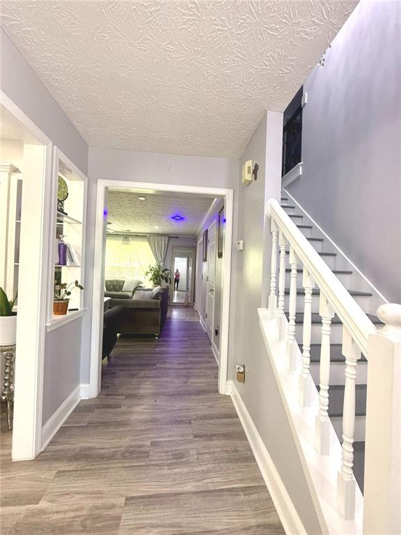 2256 SWAN LAKE Court