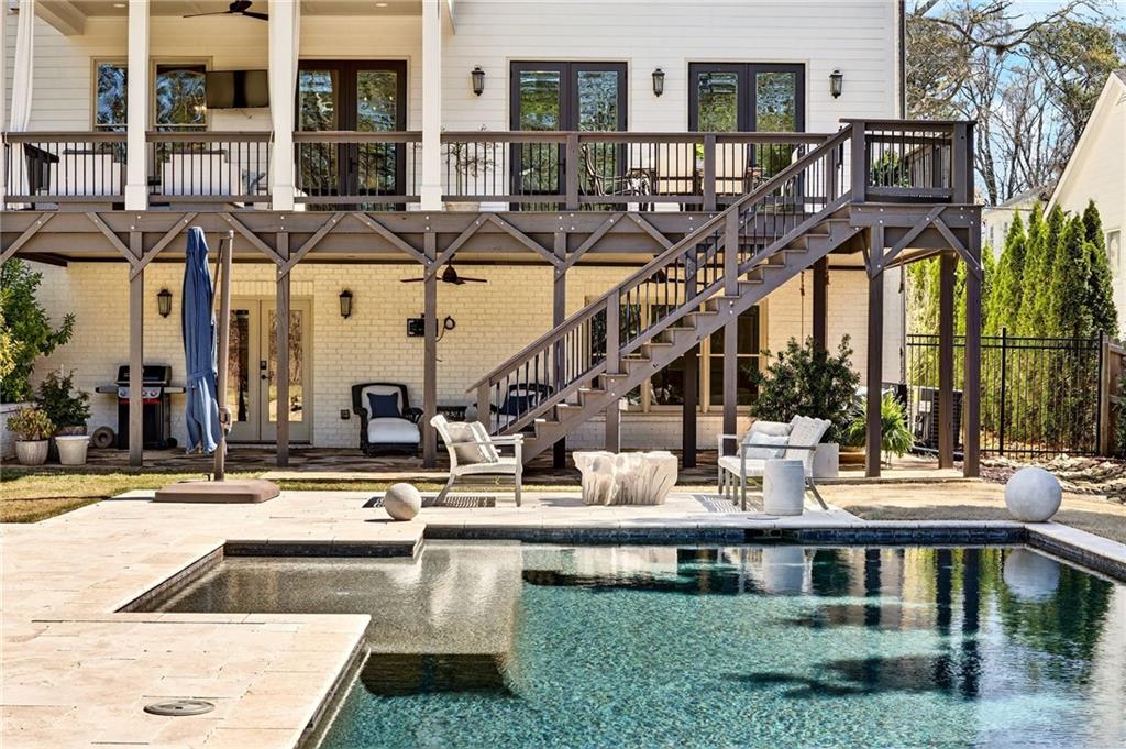 2838 Redding Road NE