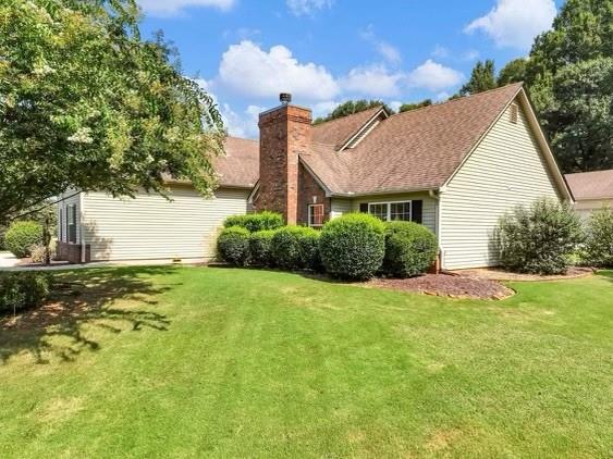 886 Jefferson Walk Circle