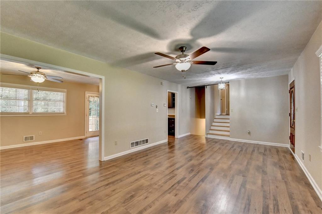 2414 Robin Hood Place