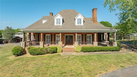 Photo of 5340 Drew Road, Alpharetta, GA 30004 (MLS # 7753499)
