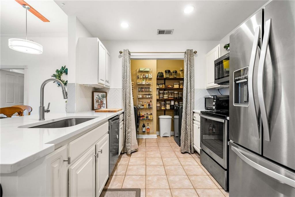 1101 Juniper Street NE 1519