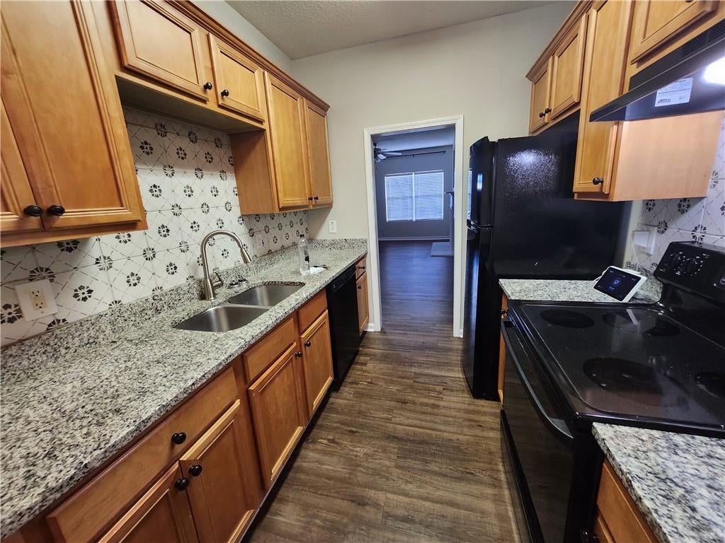 4217 Legacy Square