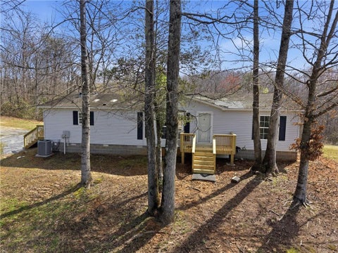 Homes For Rent - 5320 Long Branch Road<br/> Dahlonega, GA 30533