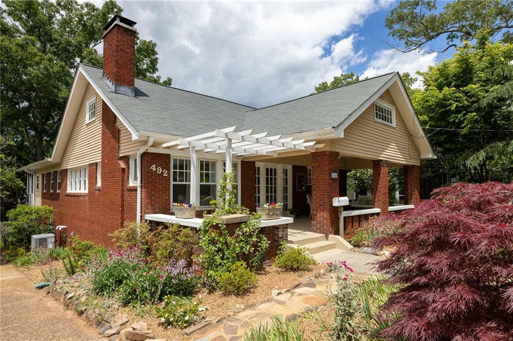 492 Clifton Road NE