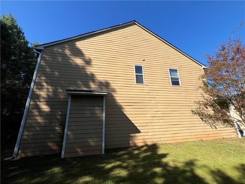 A home in Fairburn