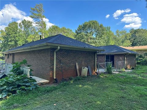 A home in Lilburn