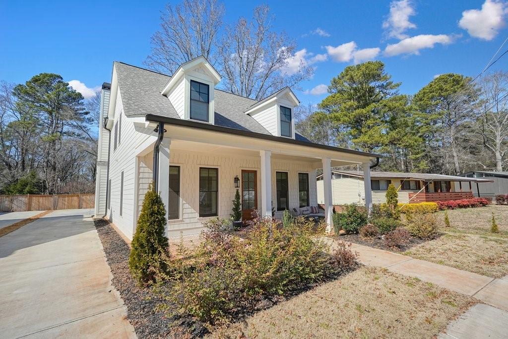 107 Robinhood A Drive