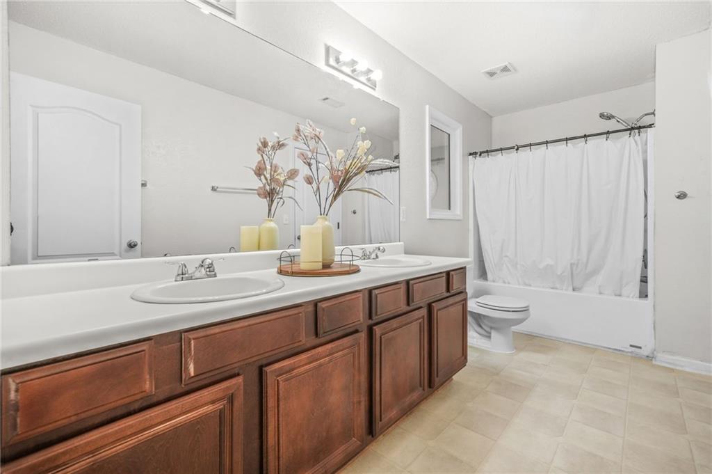 3492 Newtons Crest Circle, Snellville, Georgia image 31