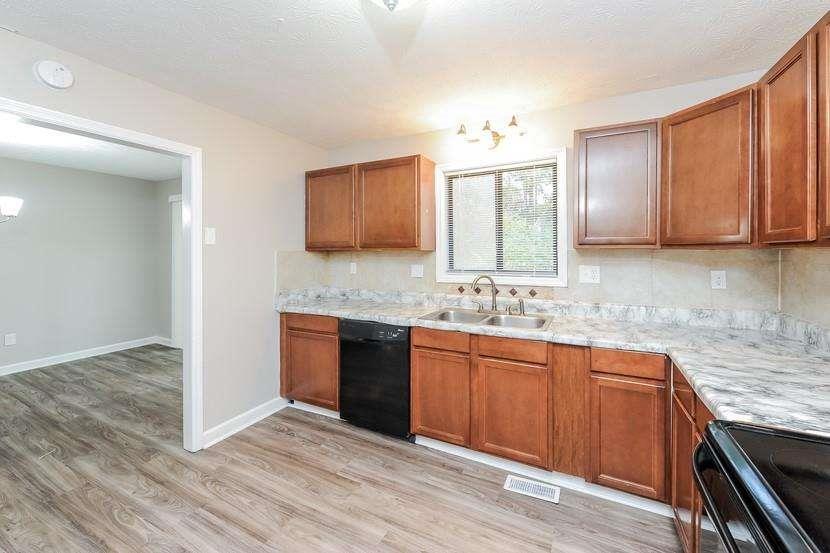 4391 Sandy Plains Road