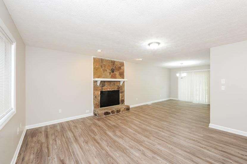 4391 Sandy Plains Road