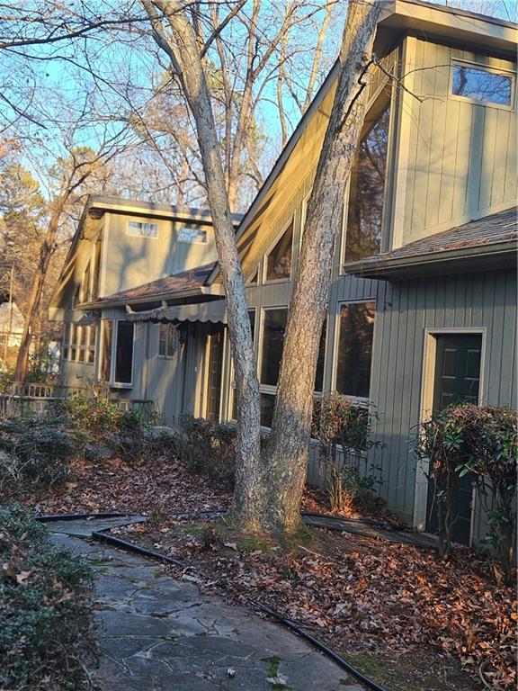 190 Valley Cove