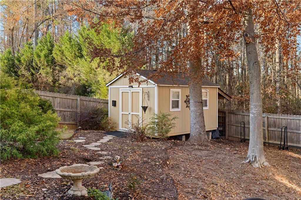 1070 Cureton Drive, Austell, Georgia image 33