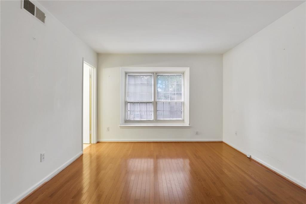 Cross Creek - Residential Income