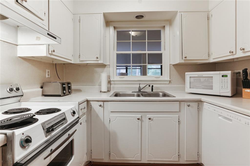 Cross Creek - Residential Income