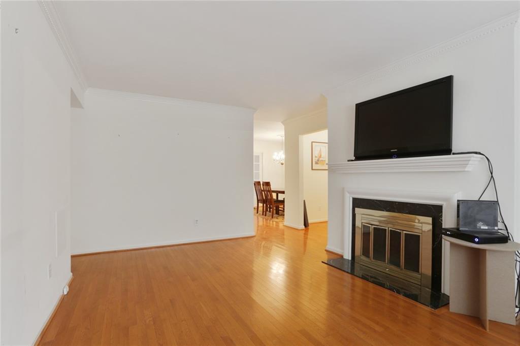 Cross Creek - Residential Income