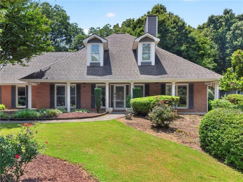 Homes For Sale - 1650 Peachcrest Drive<br/> Lawrenceville, GA 30043