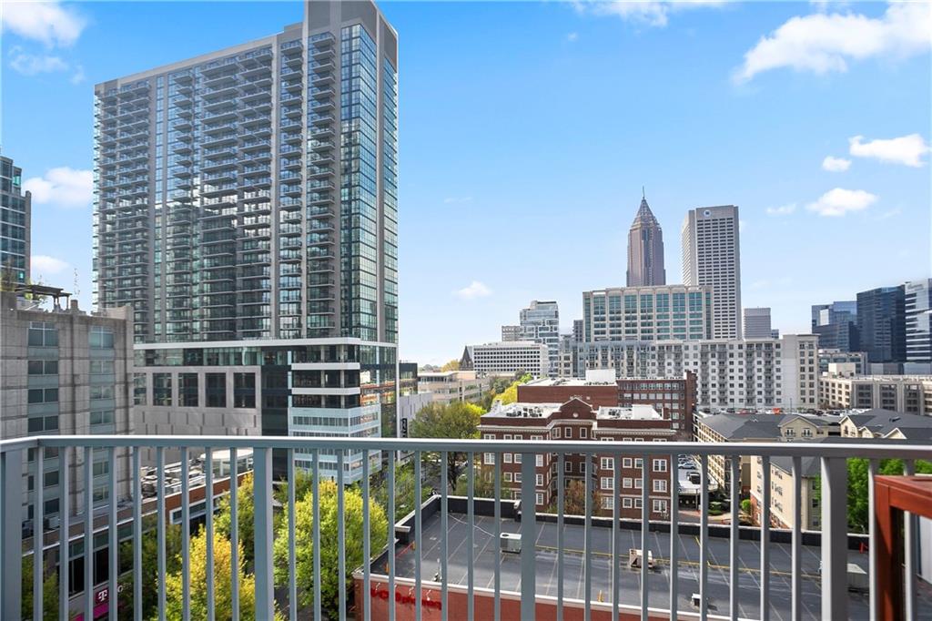 860 Peachtree Street NE 904