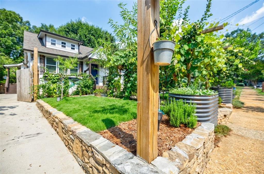 175 Douglas Street Southeast Street SE