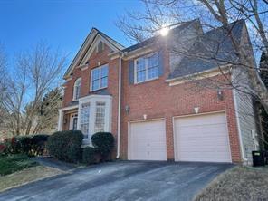This wonderful Brick & Frame 4 Bedroom, 2.5 Bathroom plus a great sun room and 2 car garage in great swim/tennis community Cameron Park, Master w/great MSTR bath & Huge walk in closet. 2 story Foyer and separate Dining Room. Kitchen has breakfast room and bar opens to the family room. Huge private professionally landscaped backyard. Newer roof, Newer paint, newer hardwood floor (1st & 2nd floor). Come check it out.
