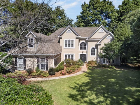 Homes For Sale - 125 Kiveton Park Drive<br/> Roswell, GA 30075