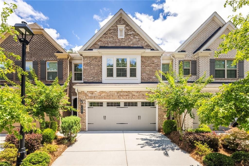 1467 Lanier Vista Drive