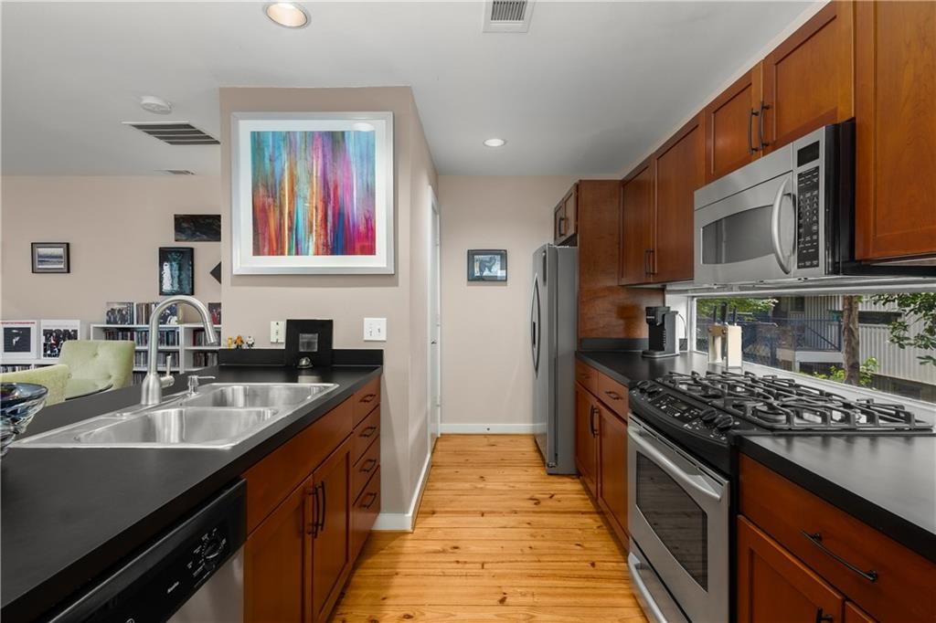 920 Memorial Drive SE 30