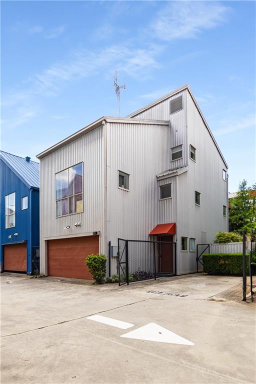 920 Memorial Drive SE 30