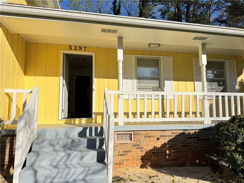 5297 Cardinal Lane NW