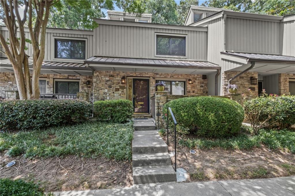 1252 Druid Knoll Drive NE