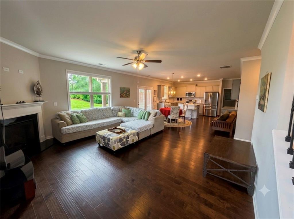 1493 Harlequin Way
