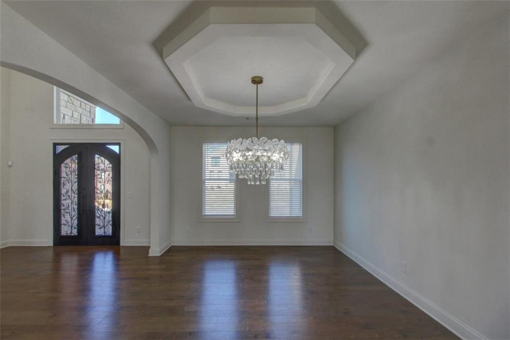 2960 Waterford Dr SW