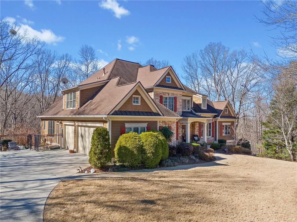 806 Waterford Estates Manor