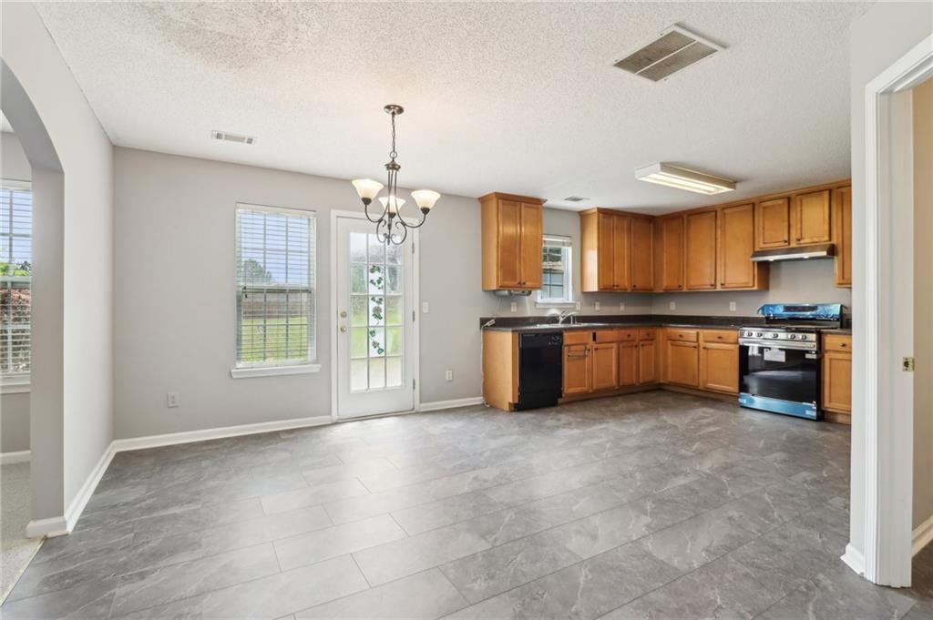 5512 Village Ridge, Fairburn, Georgia image 12