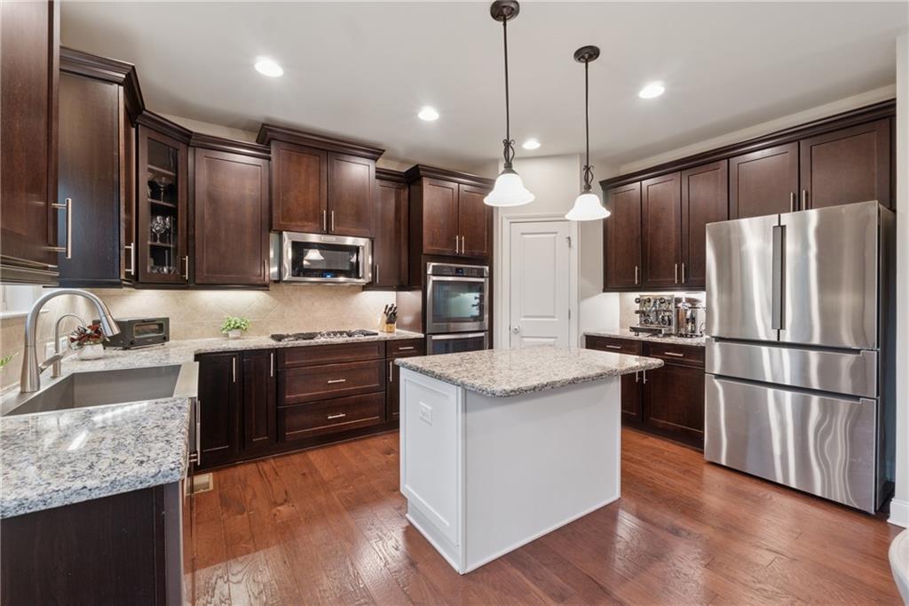 280 Lakestone Parkway, Woodstock, Georgia image 11