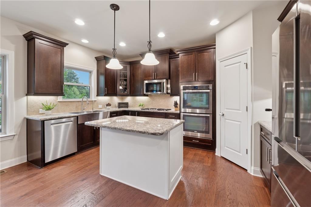 280 Lakestone Parkway, Woodstock, Georgia image 12