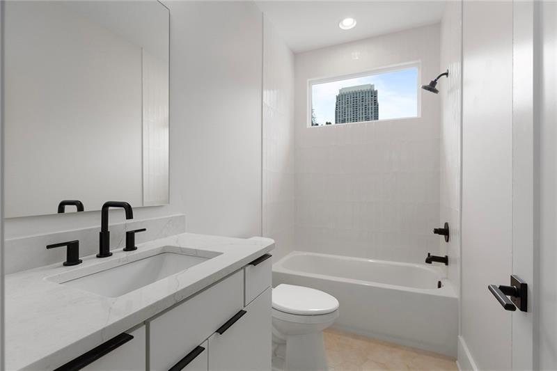 1186A Francis Street, Atlanta, Georgia image 24