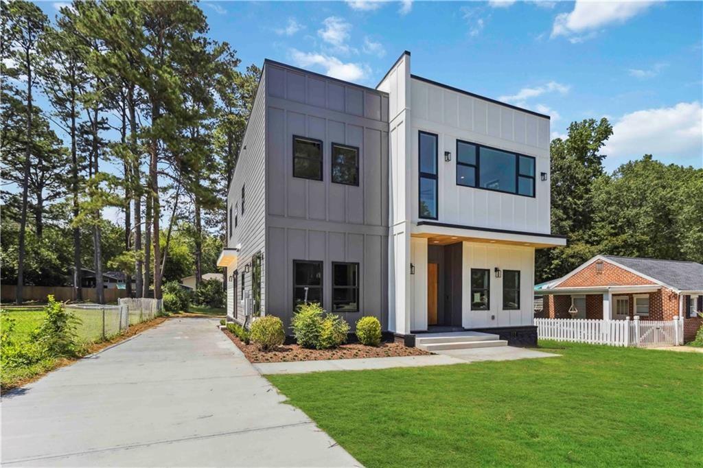 1554 Columbia Circle